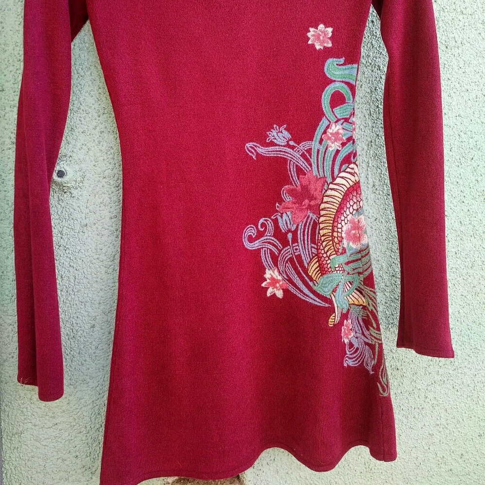 Red Koi Pattern Sweater - Picture 6 of 6